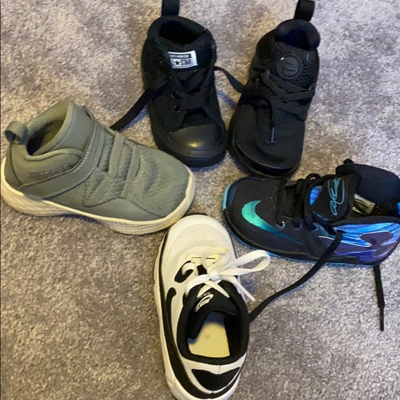 โจ Meet your Posher, Synthia - Welcome to my closet! โจ - Picture 5 of 12